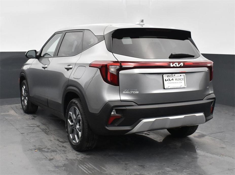 new 2025 Kia Seltos car, priced at $25,450