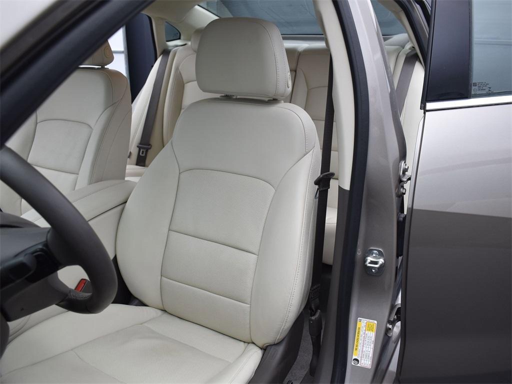 used 2024 Chevrolet Malibu car