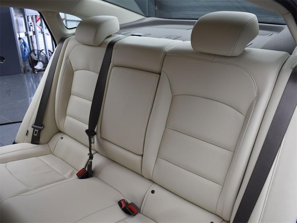 used 2024 Chevrolet Malibu car