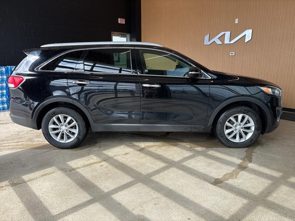 used 2018 Kia Sorento car, priced at $13,987