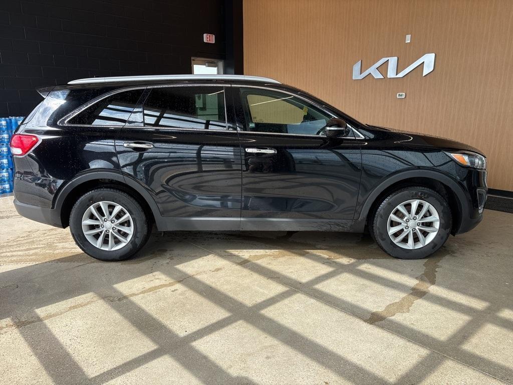 used 2018 Kia Sorento car, priced at $13,987