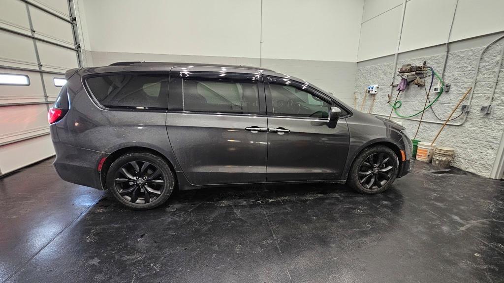 used 2018 Chrysler Pacifica car, priced at $14,987