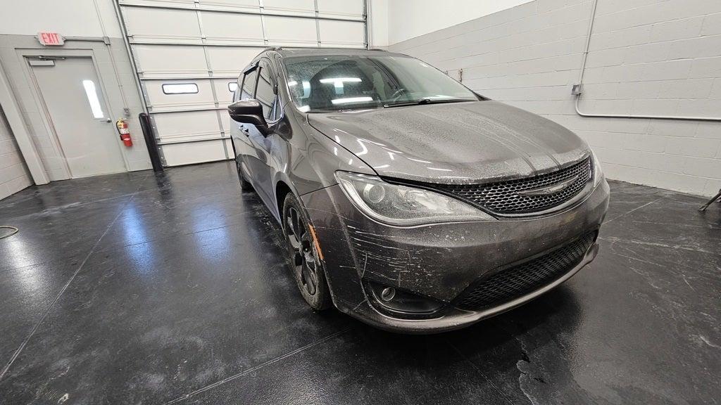 used 2018 Chrysler Pacifica car, priced at $14,987