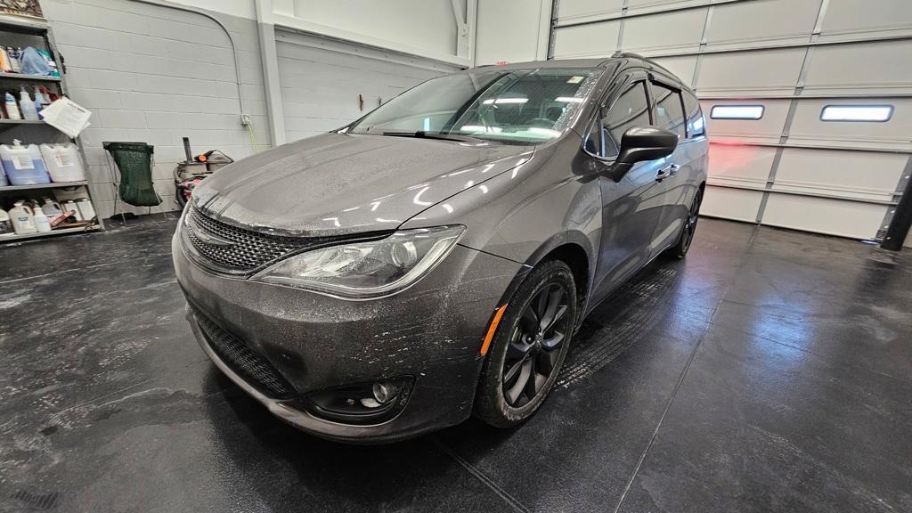 used 2018 Chrysler Pacifica car, priced at $14,987