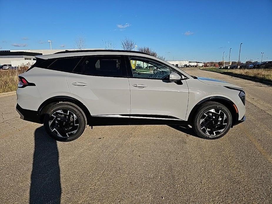 new 2025 Kia Sportage car, priced at $36,808