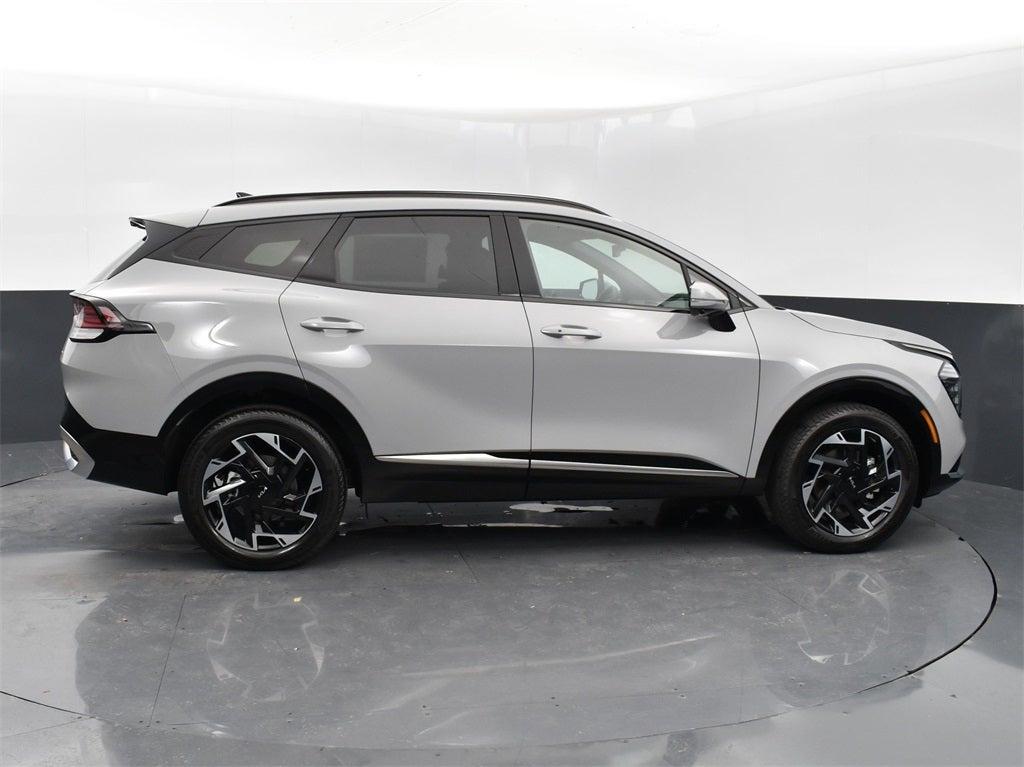 new 2025 Kia Sportage car, priced at $37,308