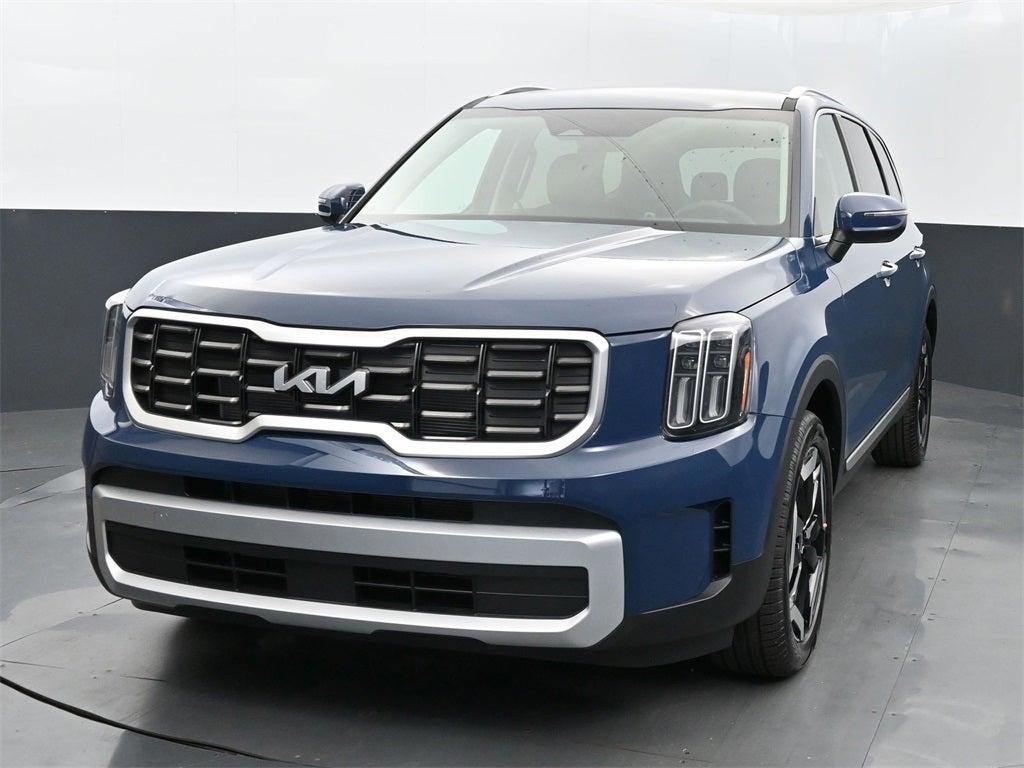 new 2025 Kia Telluride car, priced at $42,029