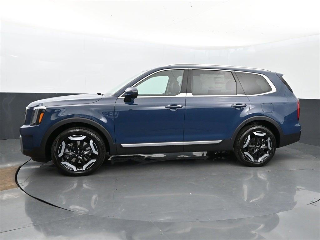 new 2025 Kia Telluride car, priced at $42,029