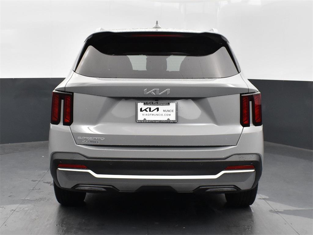 used 2025 Kia Sorento car, priced at $34,987