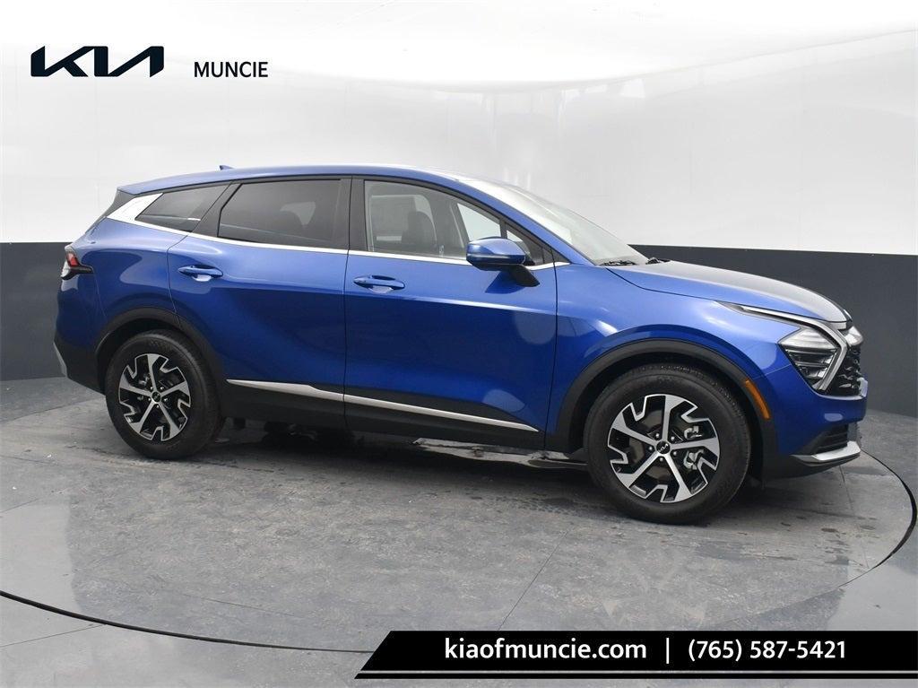 new 2025 Kia Sportage car, priced at $29,933