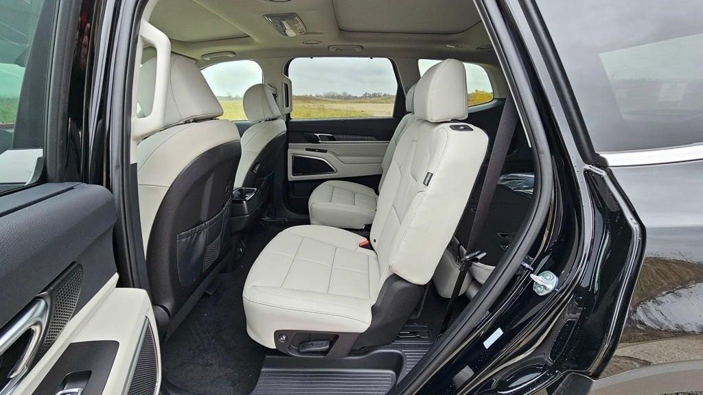 new 2025 Kia Telluride car, priced at $48,575