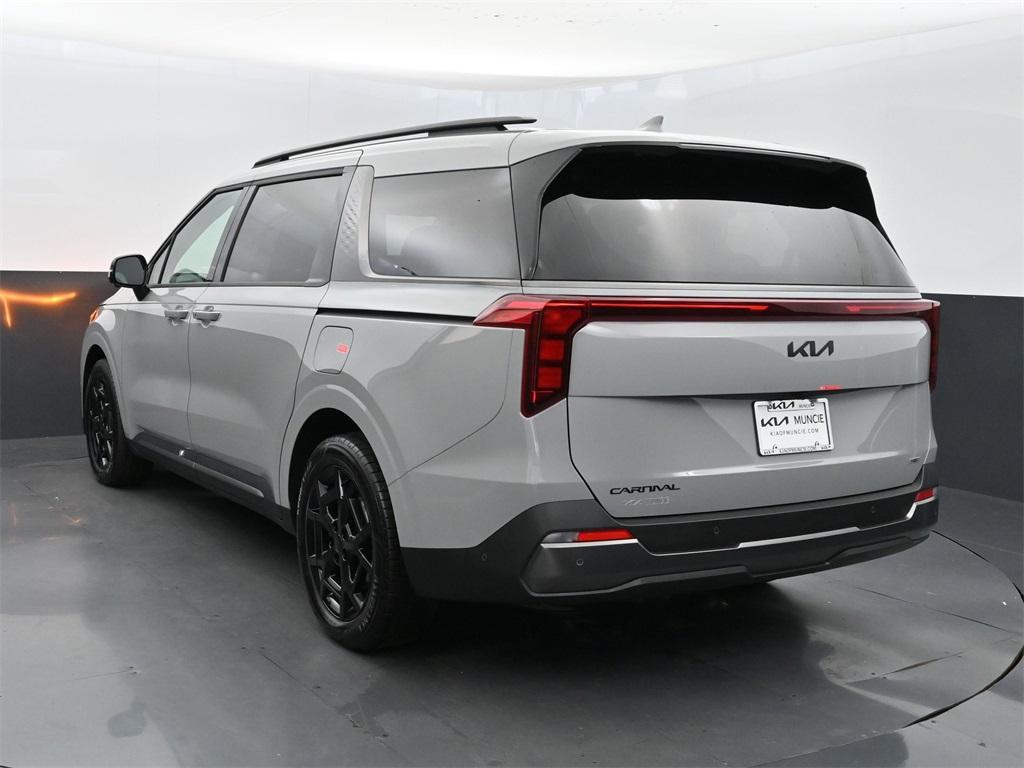 new 2026 Kia Carnival Hybrid car, priced at $48,731