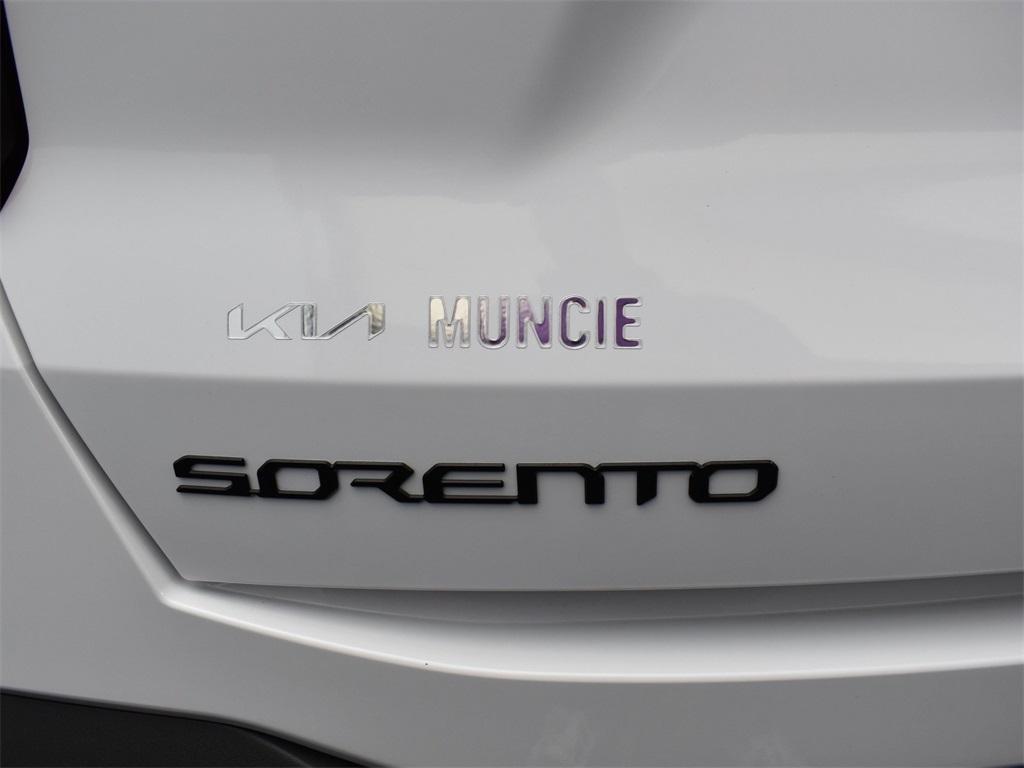new 2025 Kia Sorento car, priced at $44,249