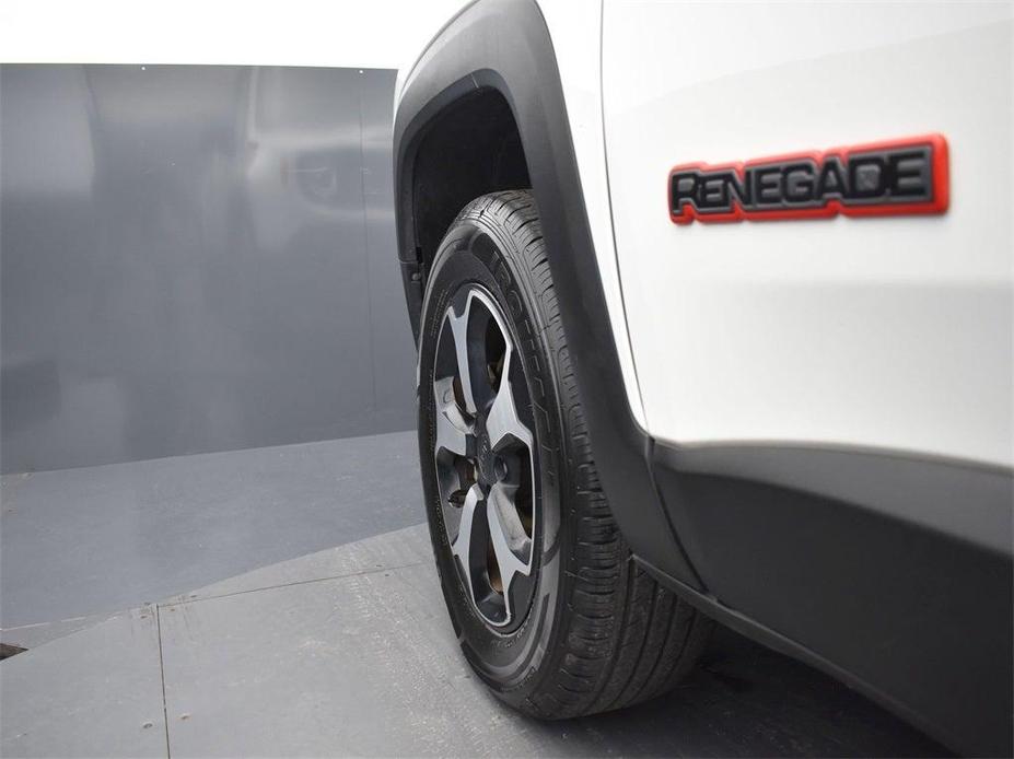 used 2021 Jeep Renegade car, priced at $21,618