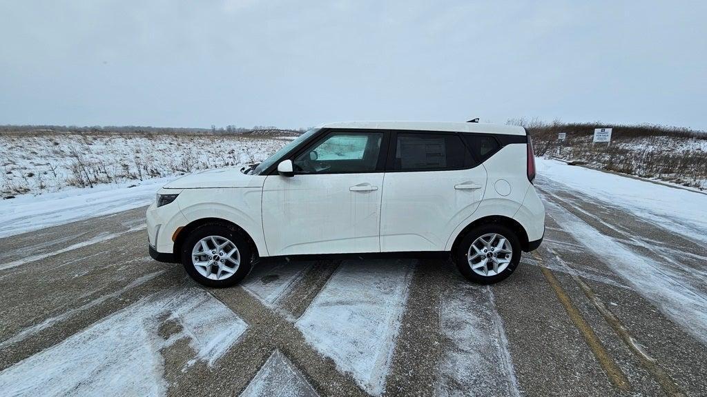 new 2025 Kia Soul car, priced at $21,586