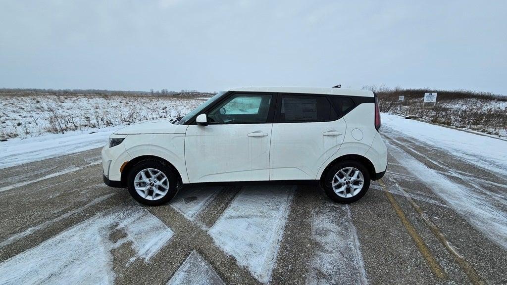 new 2025 Kia Soul car, priced at $21,586