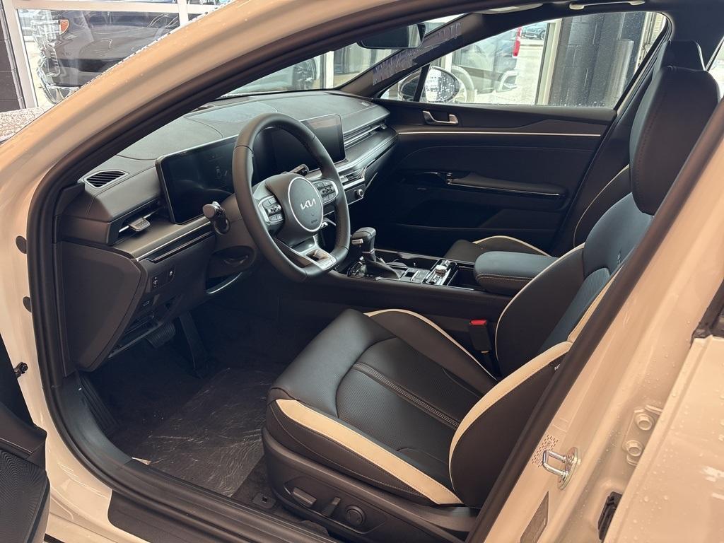 new 2025 Kia K5 car, priced at $29,819