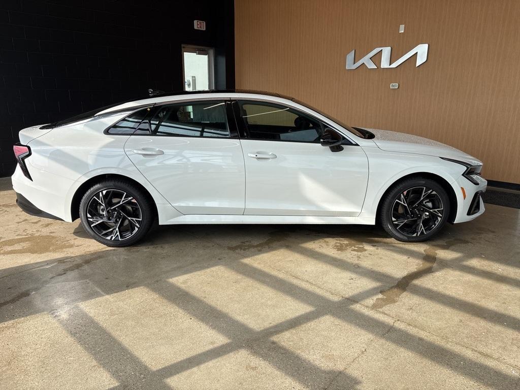 new 2025 Kia K5 car, priced at $29,819