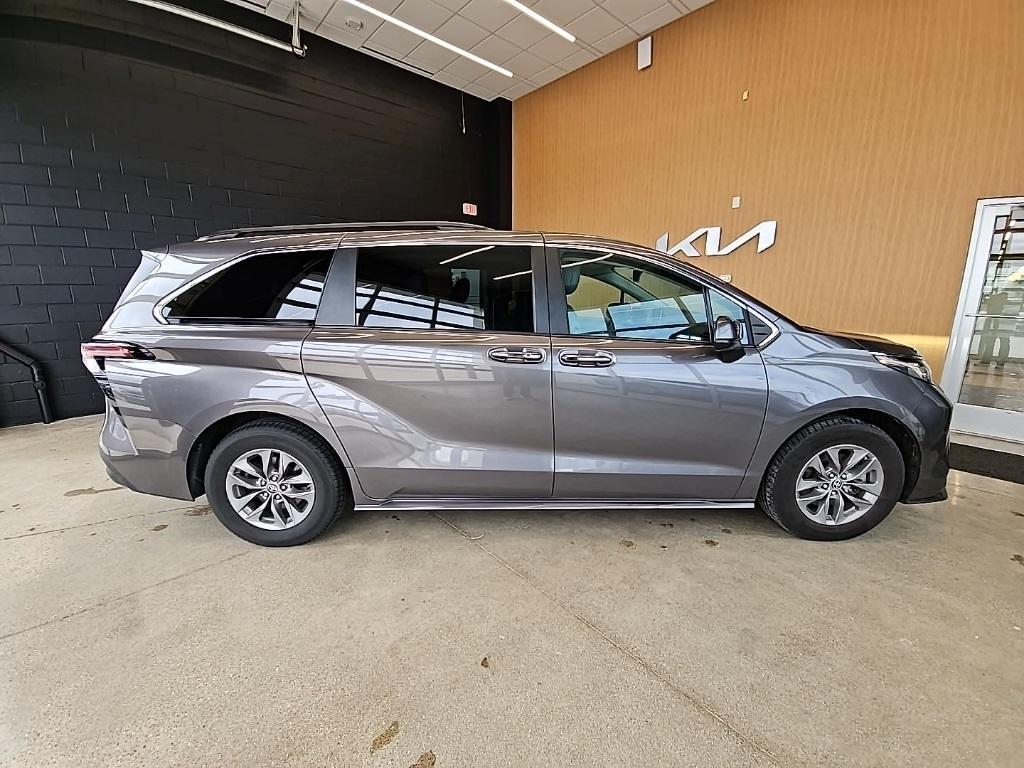 used 2023 Toyota Sienna car, priced at $40,987