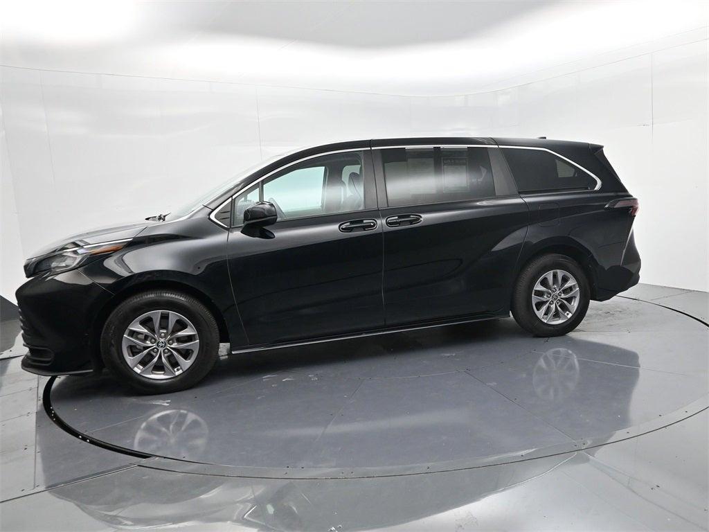 used 2023 Toyota Sienna car, priced at $28,187