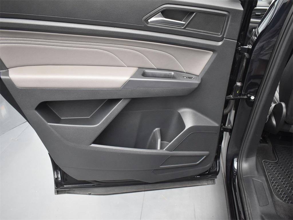 used 2021 Volkswagen Atlas Cross Sport car, priced at $24,611