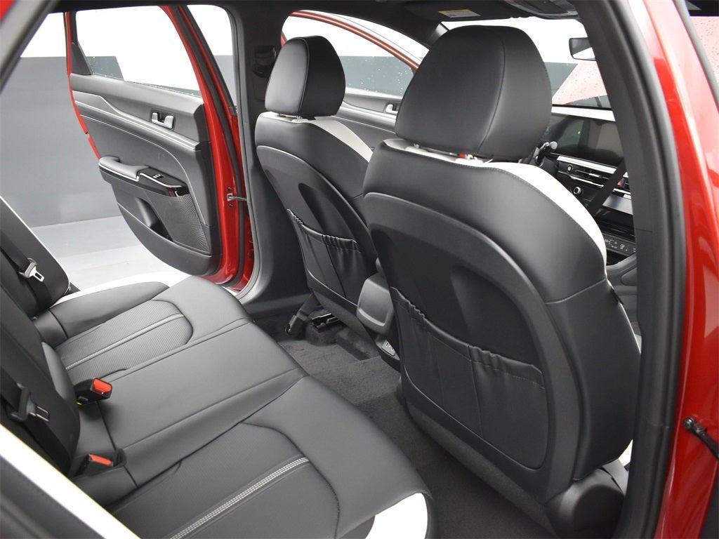 new 2026 Kia K5 car, priced at $29,978