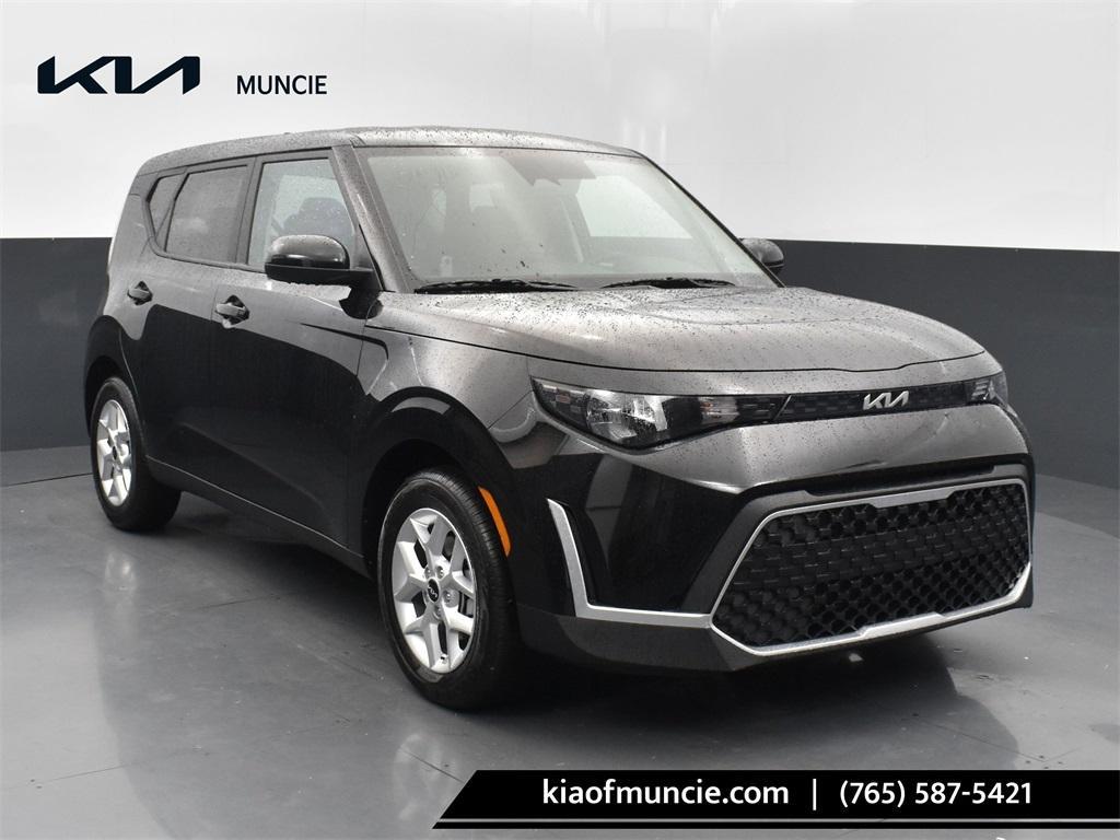 new 2025 Kia Soul car, priced at $21,998