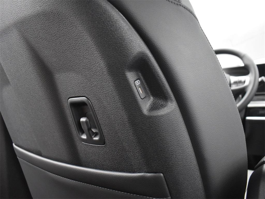 new 2025 Kia Sportage car, priced at $31,818