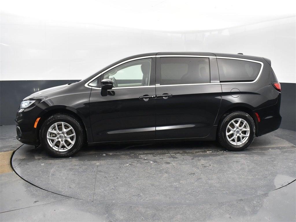 used 2023 Chrysler Pacifica car, priced at $25,977