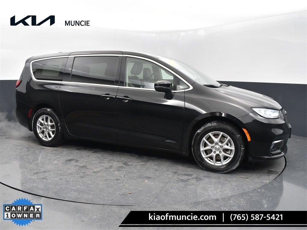 used 2023 Chrysler Pacifica car, priced at $25,877