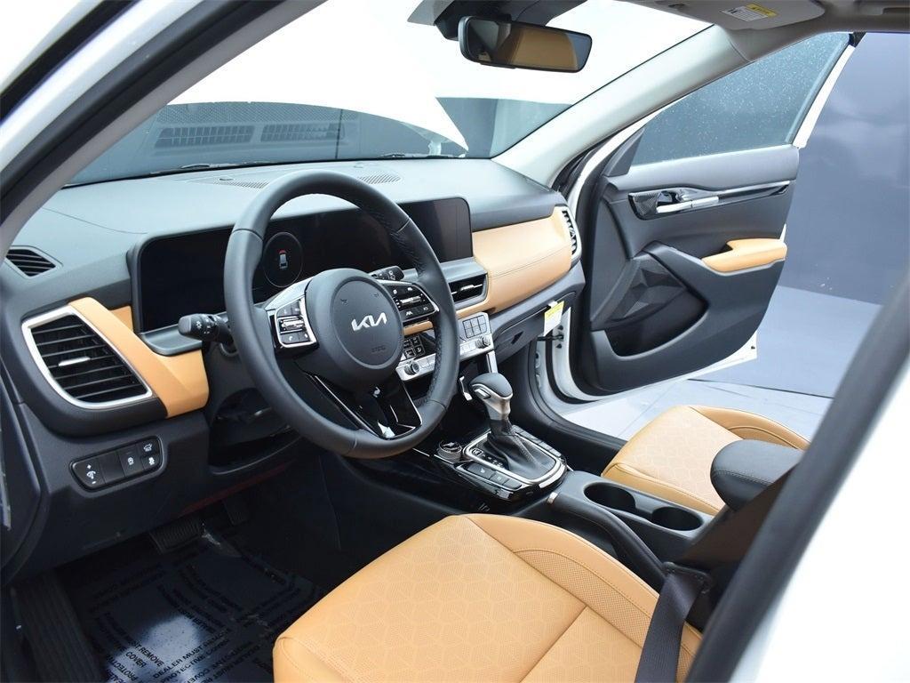 new 2025 Kia Seltos car, priced at $28,654