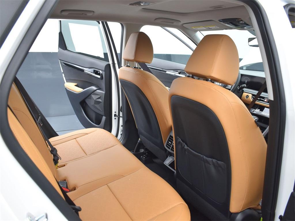 new 2025 Kia Seltos car, priced at $29,404