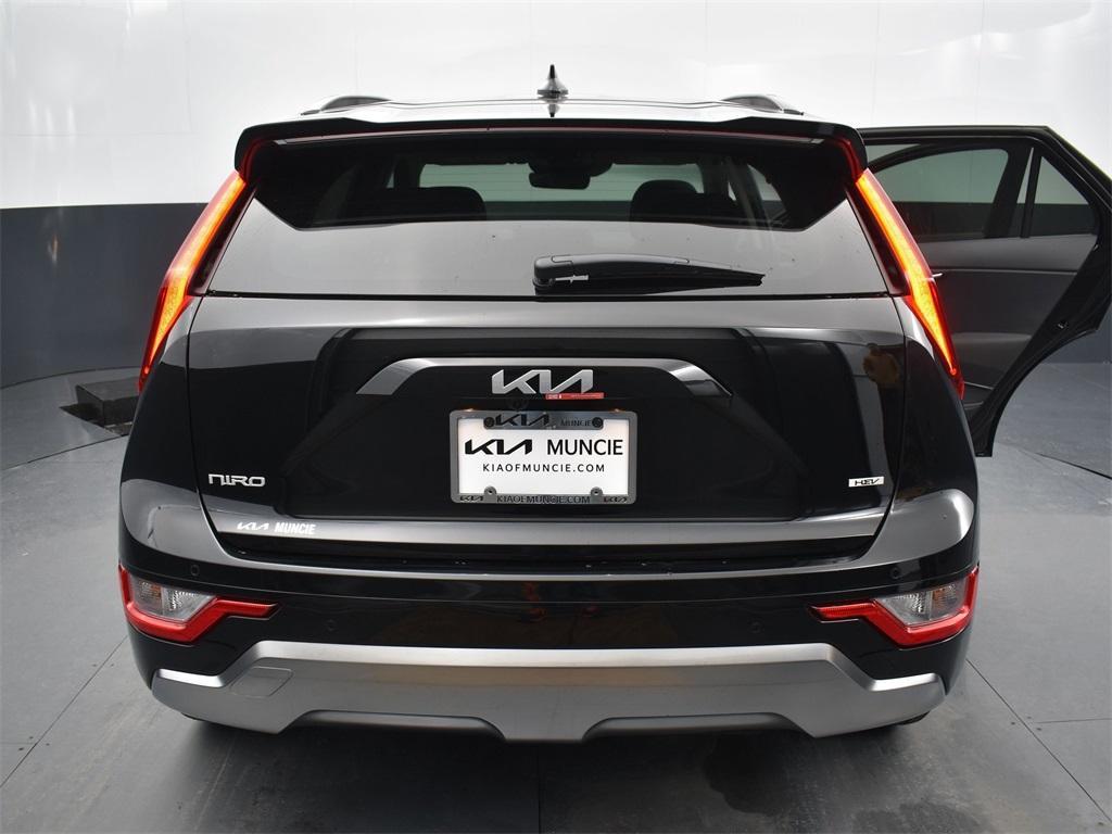 new 2025 Kia Niro car, priced at $31,628