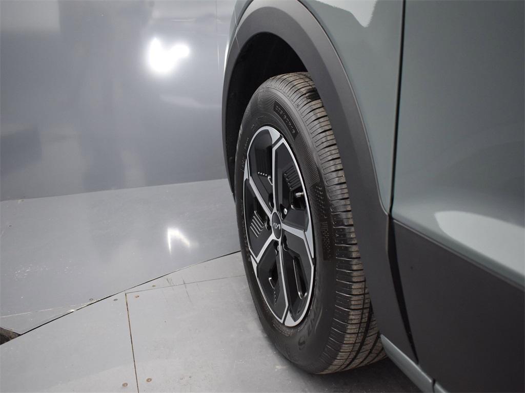 new 2025 Kia Niro car, priced at $29,509