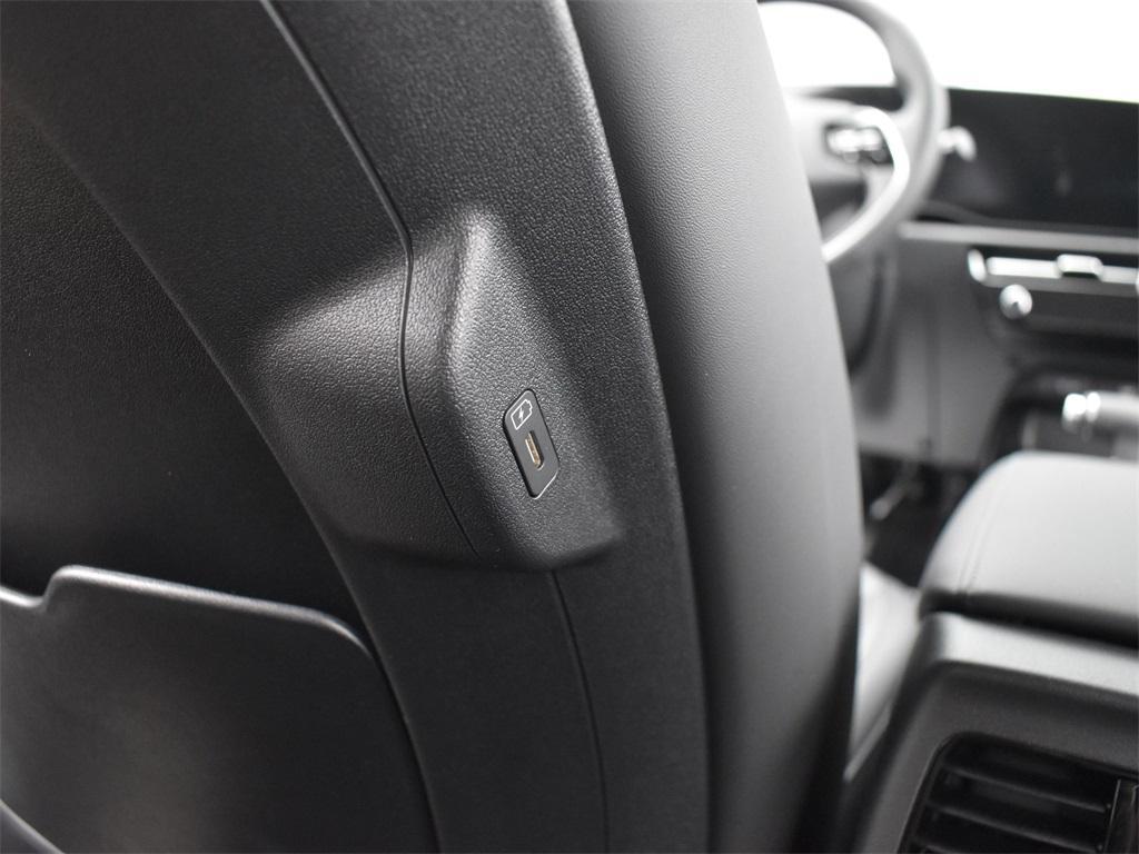 new 2025 Kia Niro car, priced at $32,335