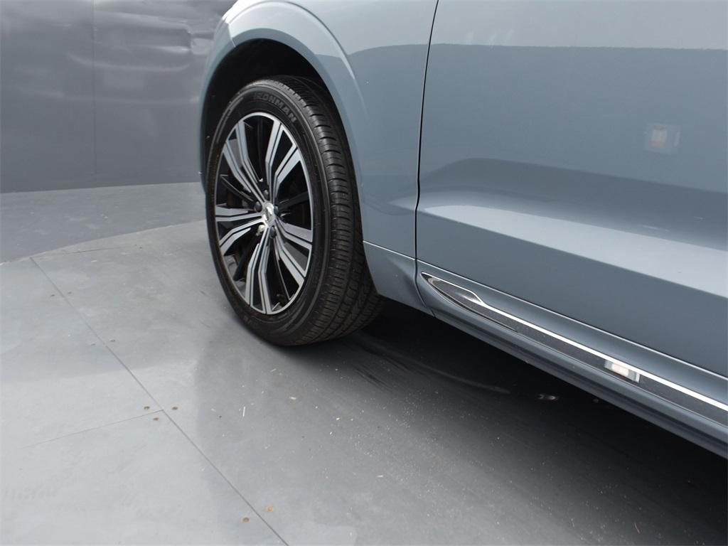 used 2023 Volvo XC60 car, priced at $34,453