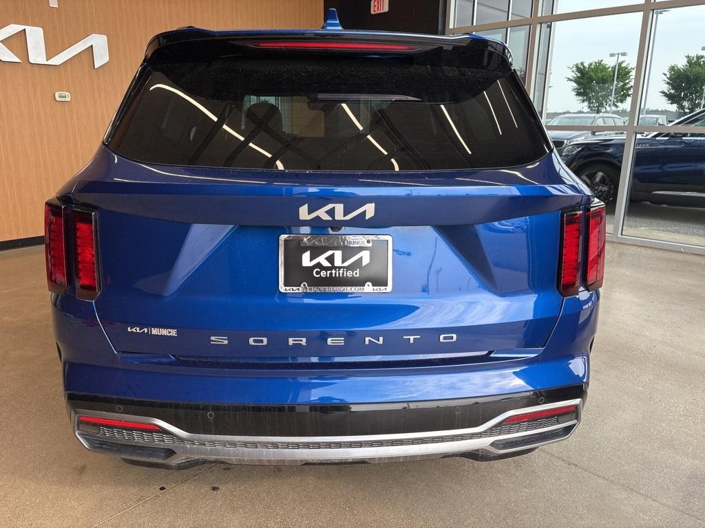 used 2022 Kia Sorento car, priced at $30,629