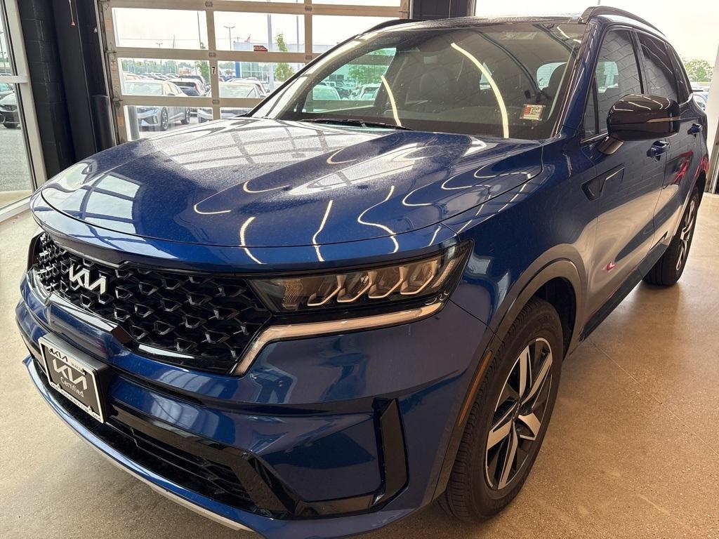 used 2022 Kia Sorento car, priced at $30,629