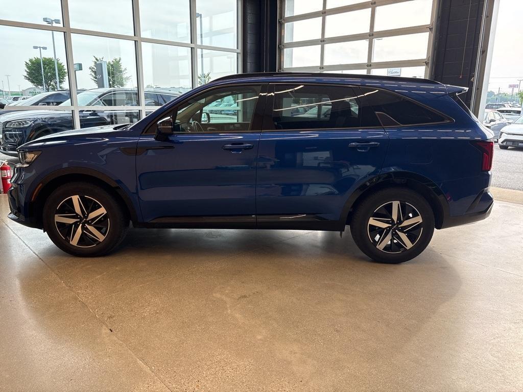 used 2022 Kia Sorento car, priced at $30,629