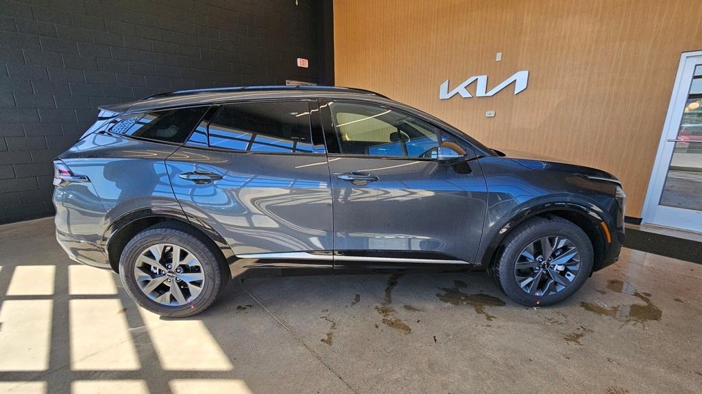 new 2025 Kia Sportage Hybrid car, priced at $39,605