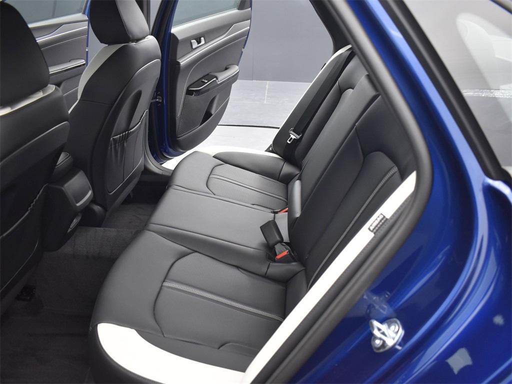 new 2025 Kia K5 car, priced at $30,912