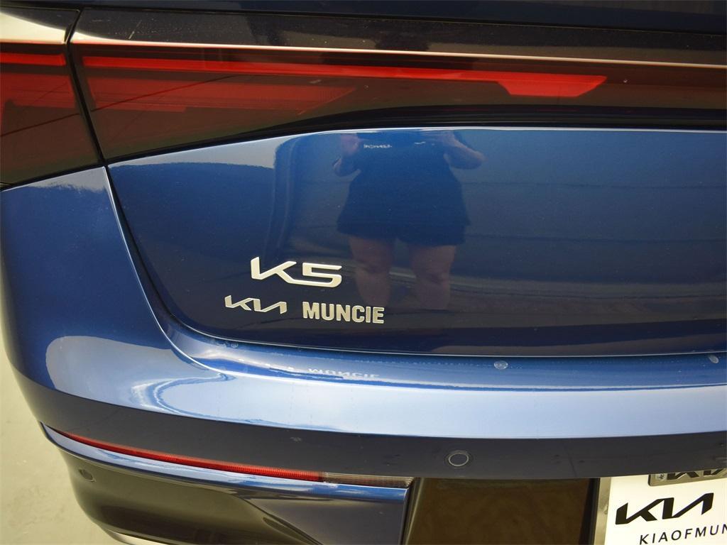 new 2025 Kia K5 car, priced at $30,912