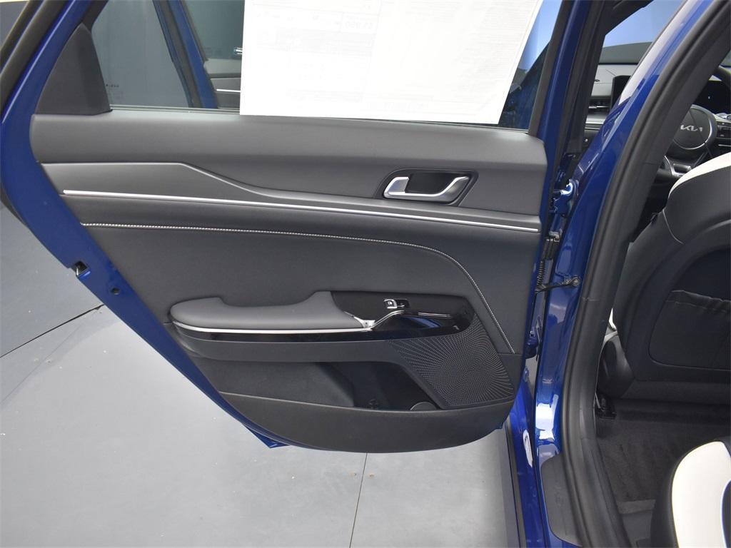 new 2025 Kia K5 car, priced at $30,912