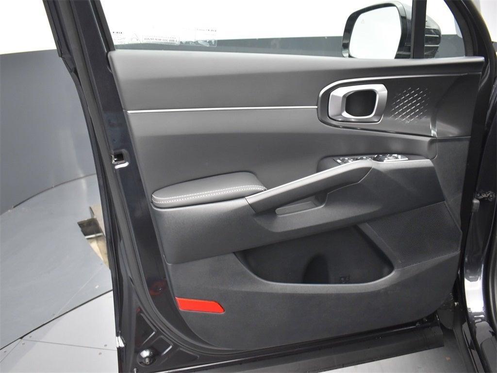 used 2025 Kia Sorento car, priced at $30,487
