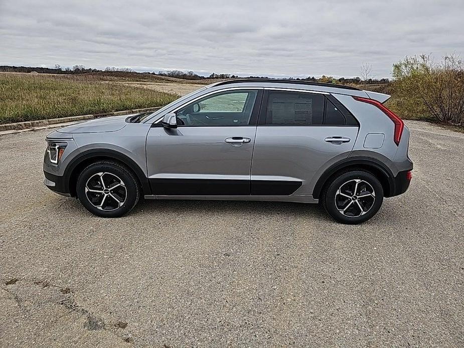 new 2025 Kia Niro car, priced at $30,718