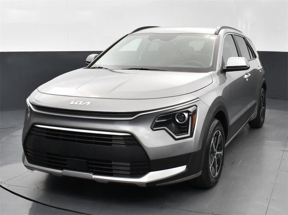 new 2025 Kia Niro car, priced at $30,718