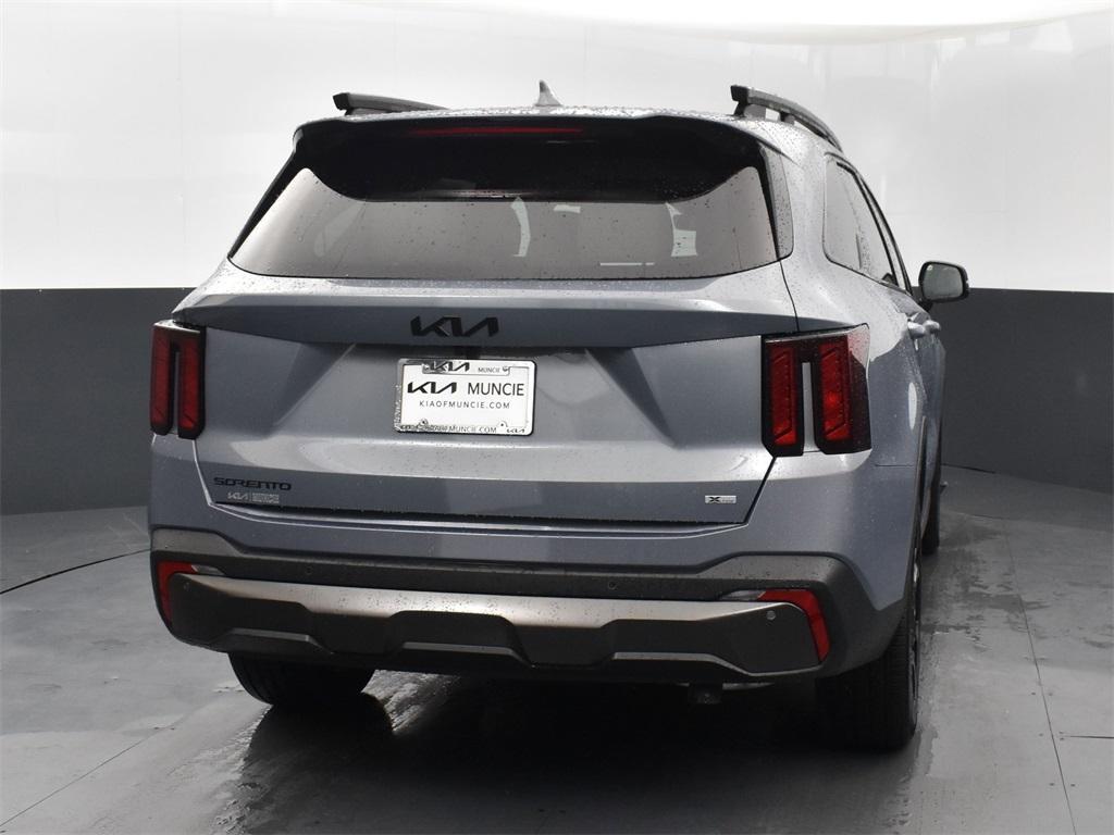 new 2025 Kia Sorento car, priced at $39,933