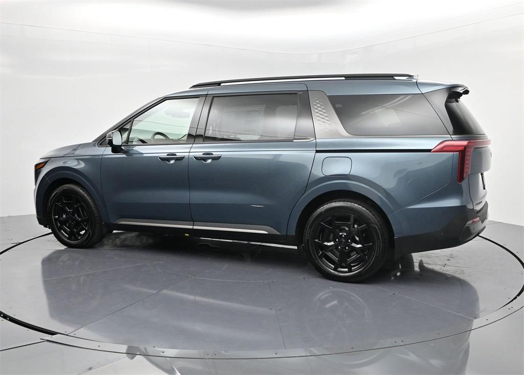 new 2026 Kia Carnival Hybrid car, priced at $52,737