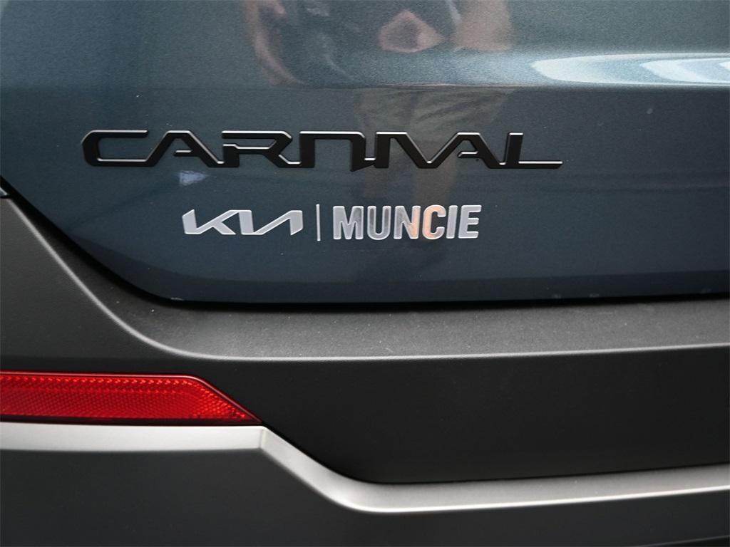 new 2026 Kia Carnival Hybrid car, priced at $52,737
