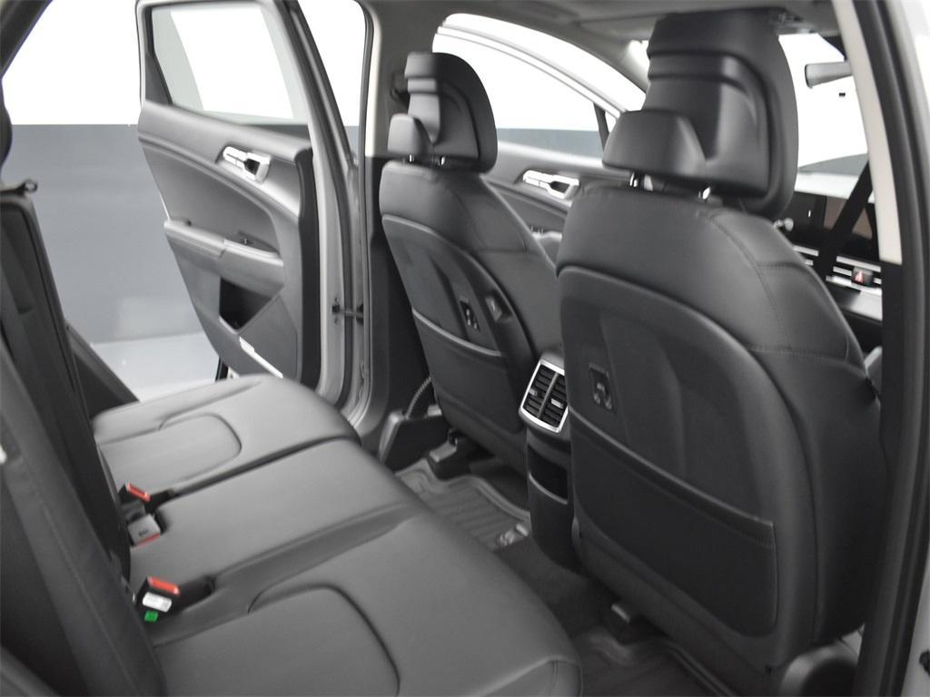 new 2026 Kia Sportage car, priced at $33,080